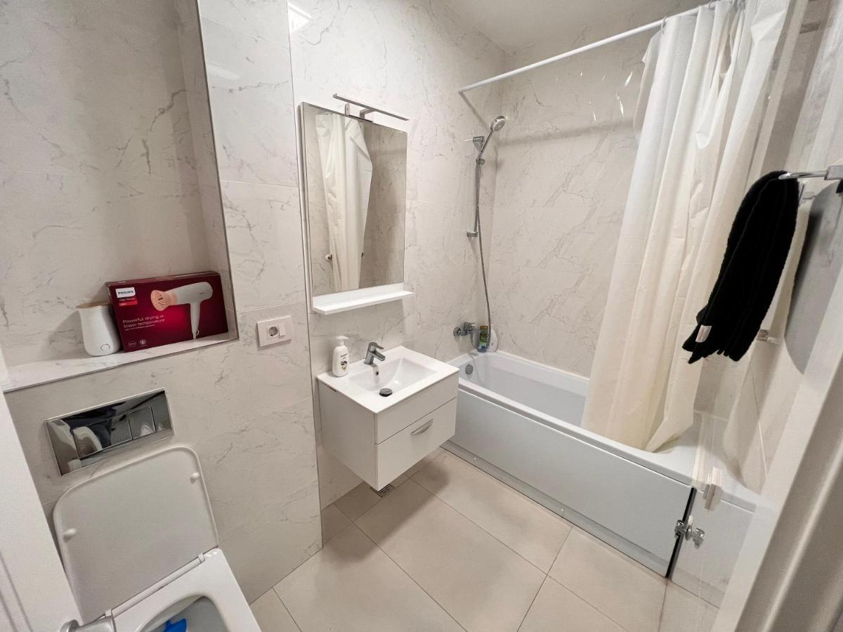 Central Metropolitan Bright 1 Ясси Екстер'єр фото
